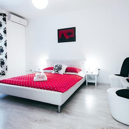 Fifi Apartment W. Parking In Old Town Zadar Exteriör bild