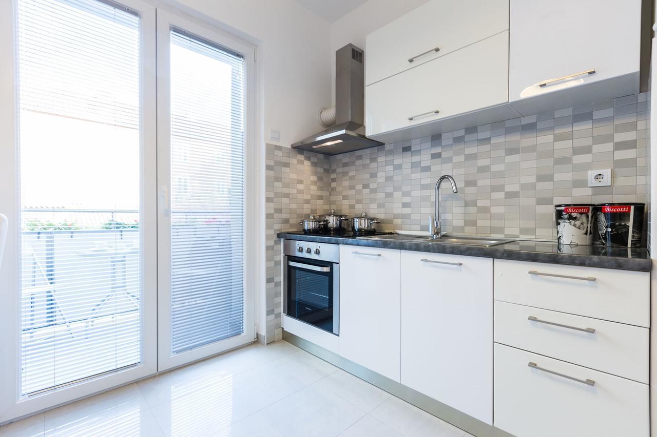 Fifi Apartment W. Parking In Old Town Zadar Exteriör bild