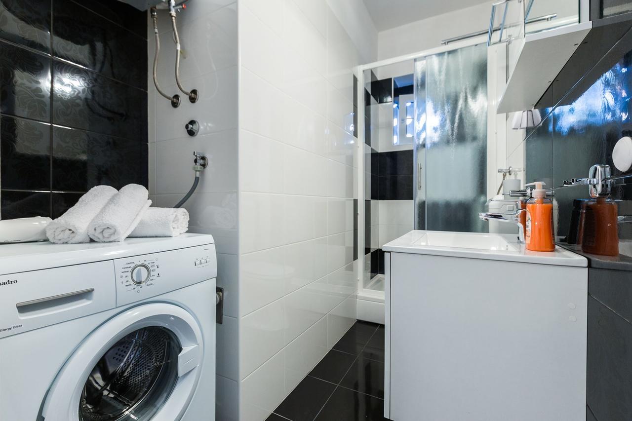 Fifi Apartment W. Parking In Old Town Zadar Exteriör bild
