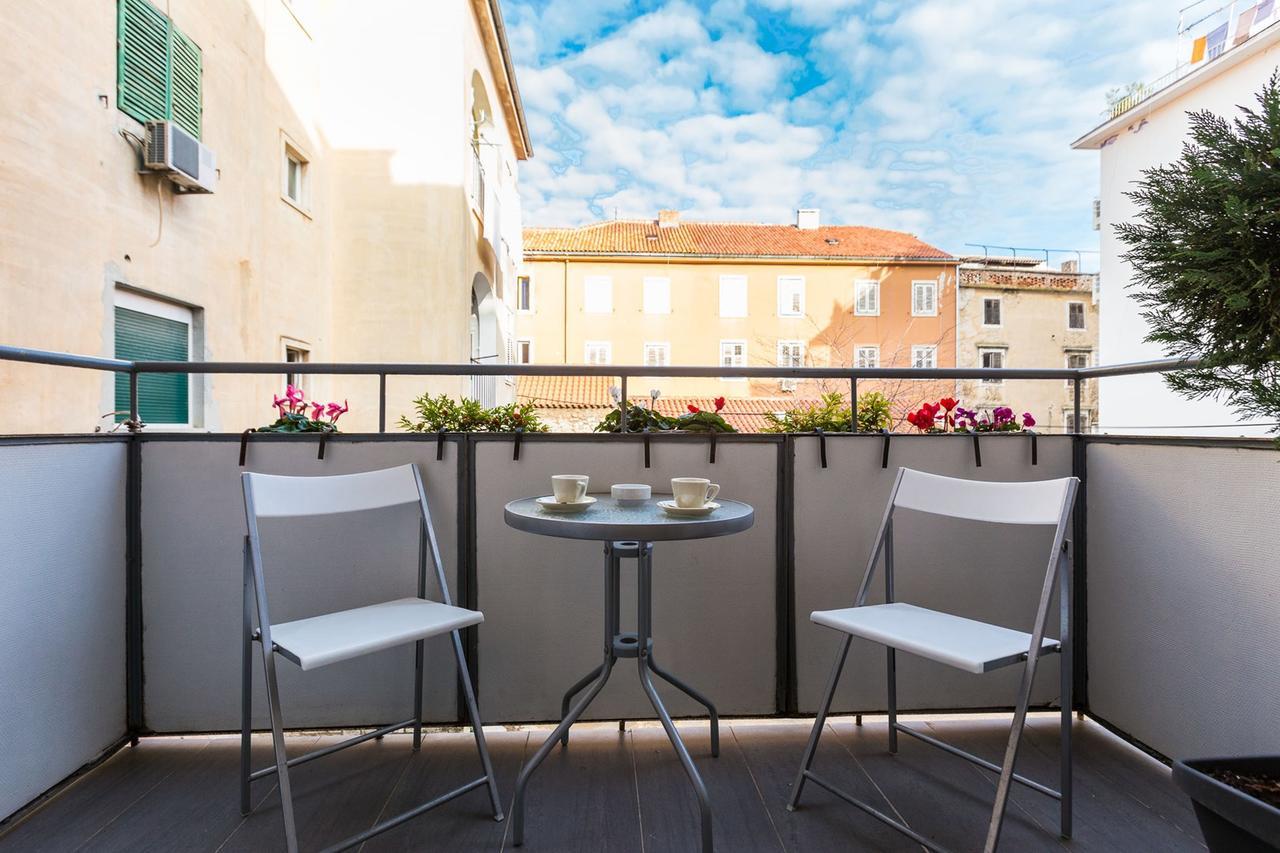 Fifi Apartment W. Parking In Old Town Zadar Exteriör bild