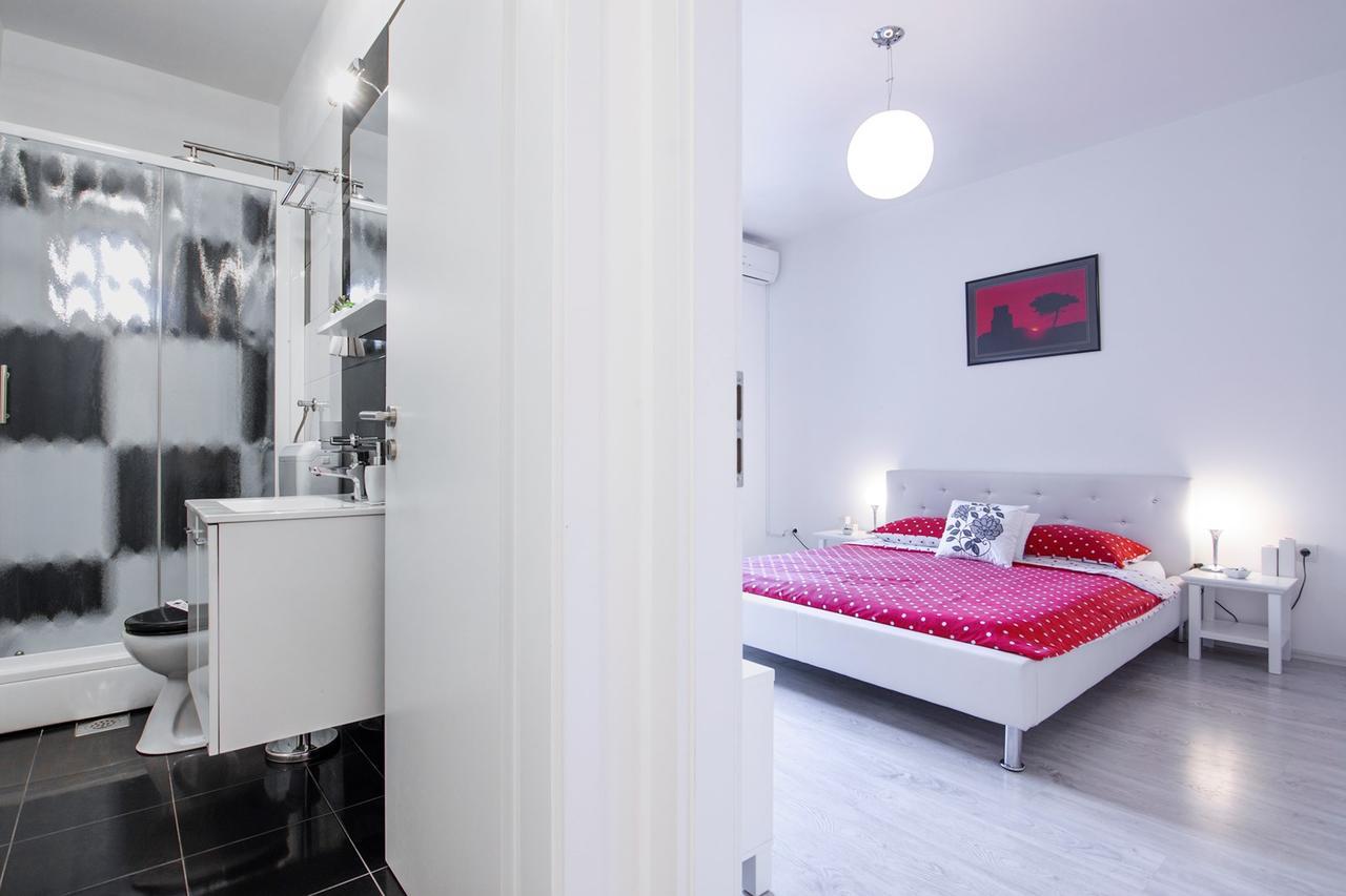 Fifi Apartment W. Parking In Old Town Zadar Exteriör bild