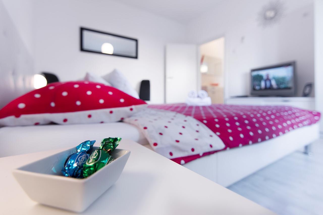 Fifi Apartment W. Parking In Old Town Zadar Exteriör bild